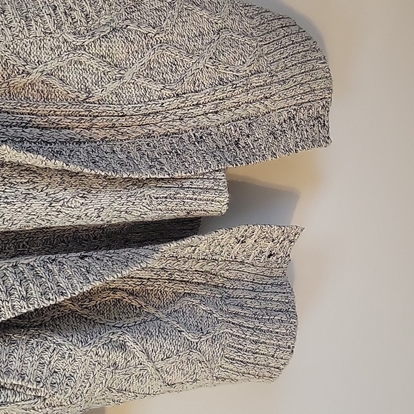 Cloth by RD Hooded Cardigan- size xs - Picture 4 of 6